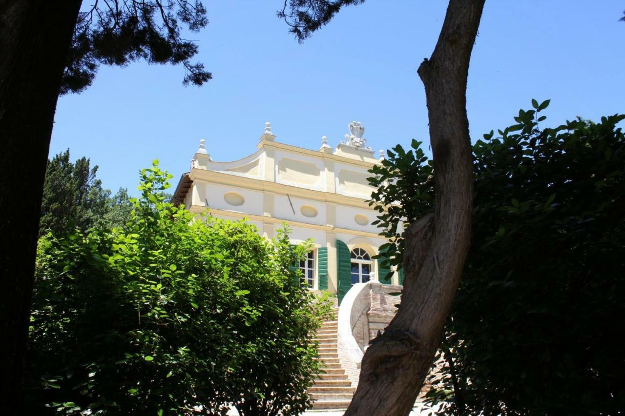 Villa Rinalducci Fano Kültér fotó